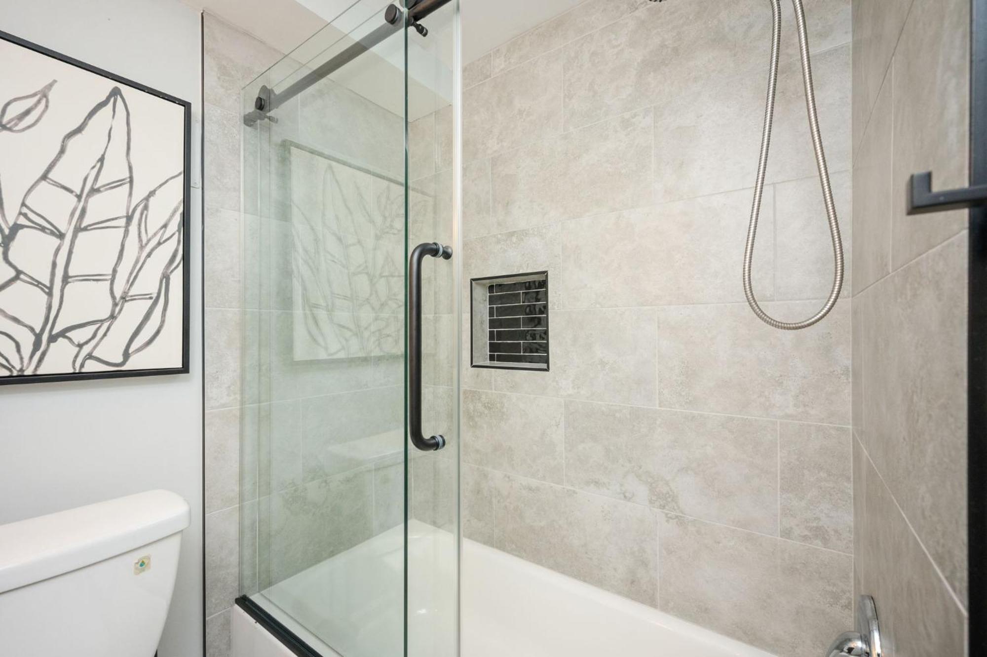 Quiet & Quaint Apartment, 5 Mins To Airport And 15 Mins To Downtown Atlanta Luaran gambar